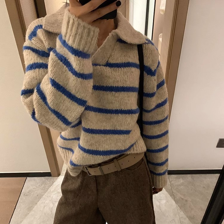 베이지앤블루 투톤 오픈카라 도톰니트