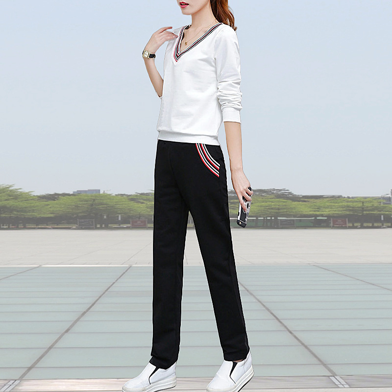 브이넥 심플 투피스