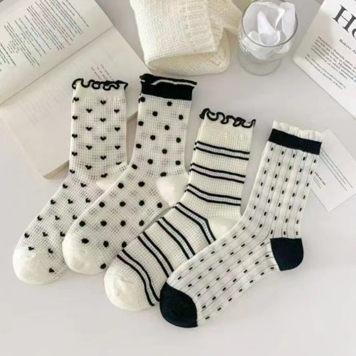 소녀감성가득 도트시스루양말 4개세트