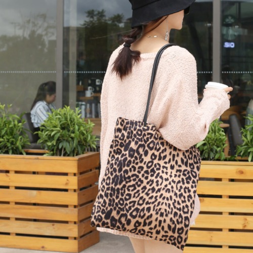 호피 레오파드 스웨이드백