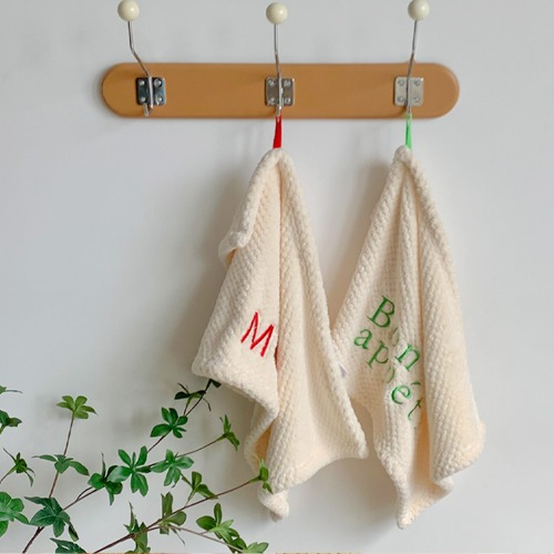 깔끔한 북유럽 감성 무드 주방 화장실 핸드타올