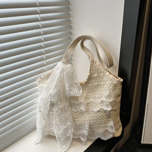 사랑스런 러블리 화이트프릴 숄더백